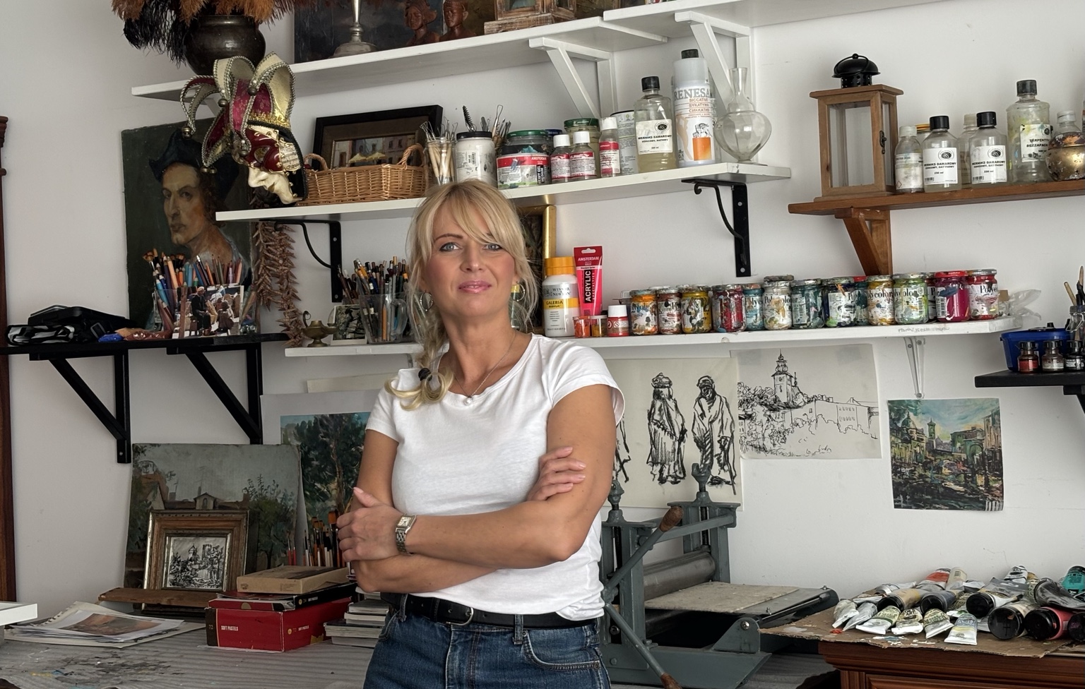 Ewelina Dobroń-Wylężek w pracowni